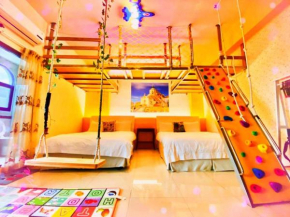 Гостиница Santorini Family Themed Inn  Тайдун